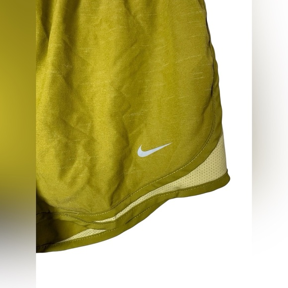Nike Dri-FIT Tempo Running Shorts Yellow Green Women’s Size M - Picture 3 of 5